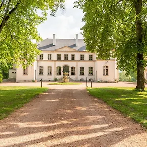 Château De Charmeil- Vichy D'hôtes Charmeil